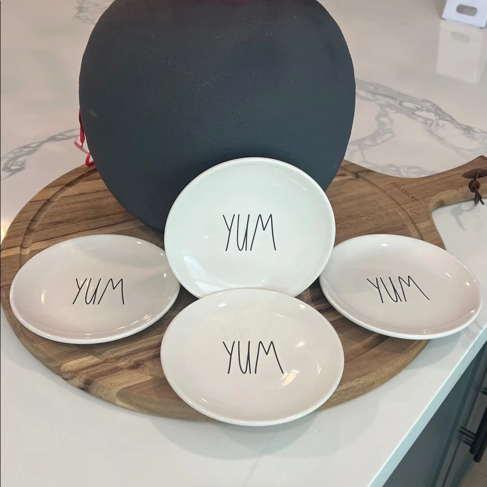 Rae Dunn 4pc Small Plates..